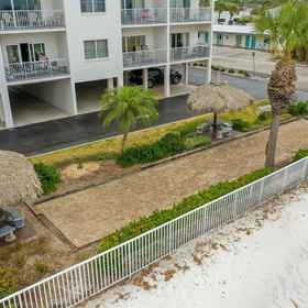 Hotel Exterior 1 Stunning Gulf Front Oasis with Heated Pool & Spa, 皮内拉斯县 酒店