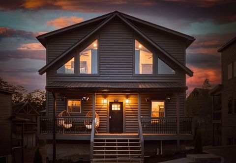 Others Indoor Heated Pool and Game Room - Stunning Luxury Cabin Retreat