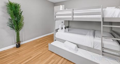 Khác 2 Modern Comfort and Easy NYC Transit Access - Stylish Escape