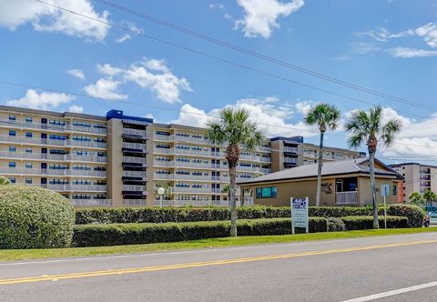 Lainnya Seaside Retreat with Private Balcony, Easy Beach Access