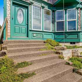 Hotel Exterior1Fairhaven - Bennington House,Edge Art Gallery飯店