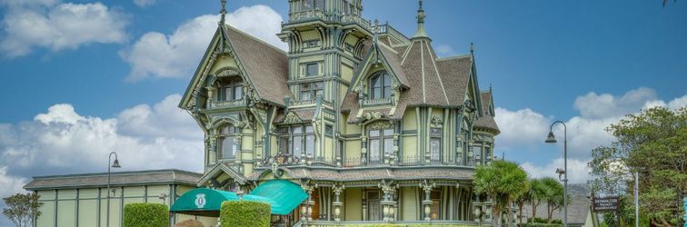 Others Inviting waterfront cottage w/deck featuring a BBQ, kayaks, and canal access