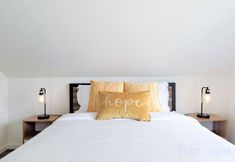 Others 6 Fire Pit, Air Conditioning, Smart TV - Charming Chic Retreat