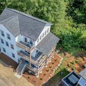 Hotel Exterior1White Heron,福格提克里克州立游乐区飯店