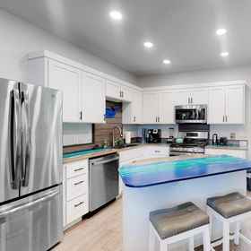 Others1Modern, Dog-Friendly Home with a Full Kitchen, Washer/Dryer, Furnished Patio,西海岸野生动物园飯店