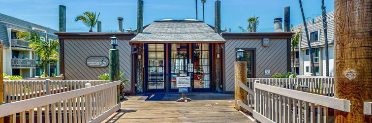 Others Breakwater Escape A 200