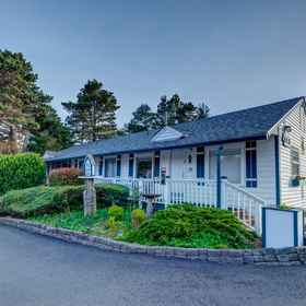 Logo 1 Private Kitchen and Outdoor Dining Areas - Tranquil Escape, 링컨 카운티 호텔