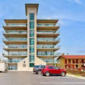 Hotel Exterior 1 River Recluse, The Island in Pigeon Forge Hotels