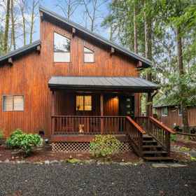 Hotel Exterior1Private Hot Tub and Fire Pit by the Sandy River - Stunning Oasis,The Courses at Resort at the Mountain飯店