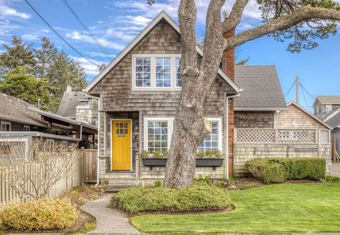 Others Seaside Classic Cottage