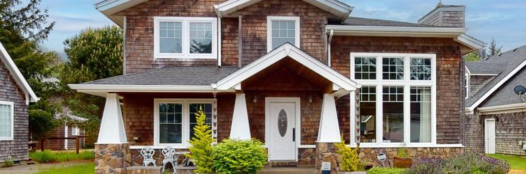 Others Rockaway Charm