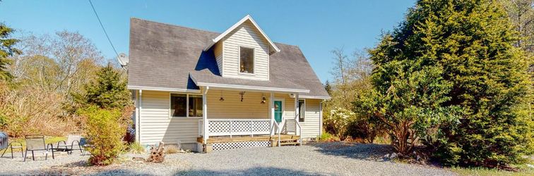 Others Dog-Friendly Cottage Near Downtown w/ Firepit, Private Hot Tub, WiFi & Laundry