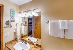 Others 4 Oceanfront Solitude