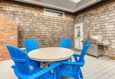 Others 6 Seaside Classic Cottage