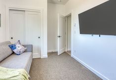 その他 5 Spacious Living and Scenic Patio Escape - Charming Coastal Retreat