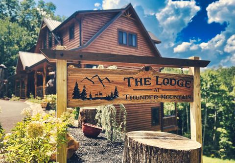 其他 Luxury Cabin Getaway with Indoor Pool and Theater - Stunning Mountain Escape