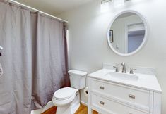 Others 2 Split-level home with 2 fireplaces & backyard - near downtown & Lake Whatcom