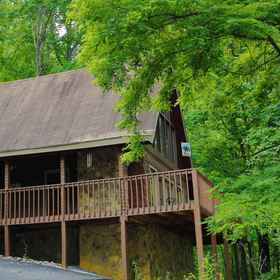 Hotel Exterior 1 Private Cabin with Hot Tub and Pool Table - Gorgeous Secluded Retreat, Hotel The Island in Pigeon Forge