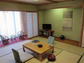 Others 4 Hotel Mancho (Sadogashima)