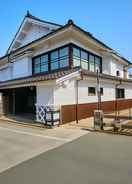 Hotel Exterior A 150-Year-Old Traditional Japanese House Built by