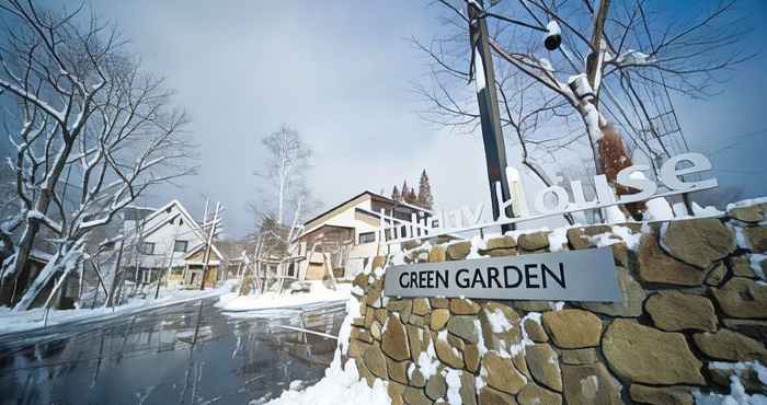 Lainnya Holiday House Green Garden