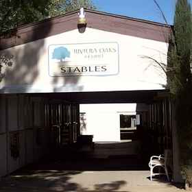 Hotel Exterior 1 รีสอร์ทและแร็กเก็ตคลับ ริเวียรา โอ๊คส์, โรงแรม & ที่พัก San Diego County