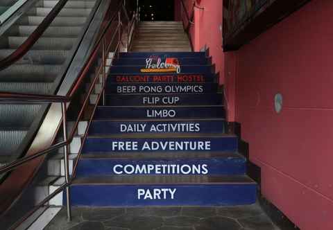 Lainnya Balcony Party Hostel - Adult Only +18