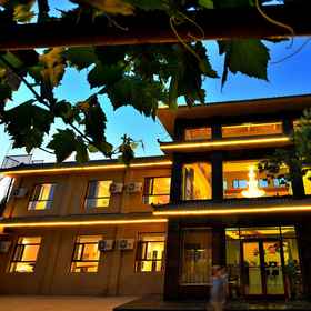 Hotel Exterior1Lexiuheights,阿克塞哈萨克族自治县飯店