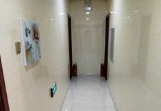 Others 6 Branch left in the banner of wealth and fashion hotel