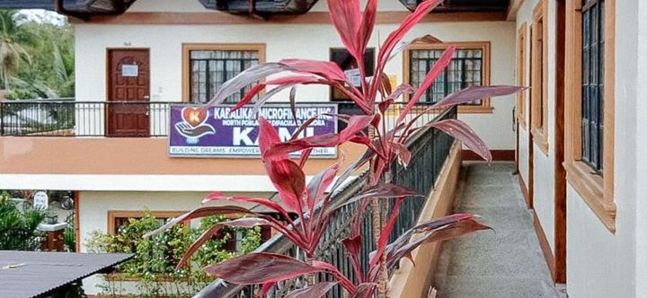 其他 2 RedDoorz @ Solid Rock Guest House Baler