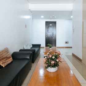 Hotel Interior/Public Areas 1 RedDoorz @ Jardin LRT Tayuman Manila, โรงแรม & ที่พัก Princess Mrktng
