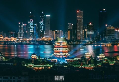 Lain-lain Tengwang Pavilion | High-altitude River View · view Cloud Designer Hotel