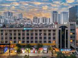 HanTing Hotel (Hangzhou West Lake Cultural Plaza), USD 63.92
