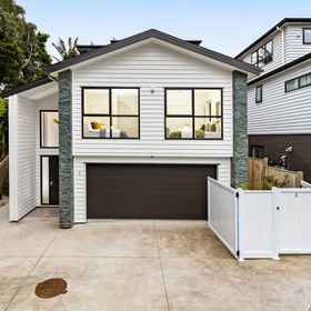 Hotel Exterior 1 Modern Executive Home Near Beach & CBD, Takapuna Golf Course and Driving Range Hotels