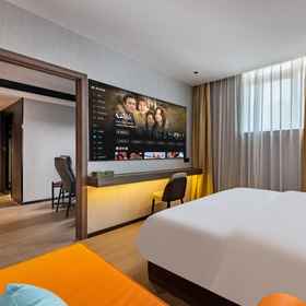 Logo 1 Elong R.YUN Hotel (Shenzhen International Exhibition Center Shajing West Station), Songgang Park Hotels