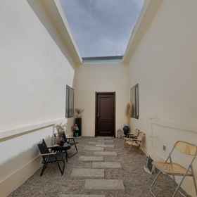 Hotel Interior/Public Areas1Dunhuang Moyun Chinese Inn,敦煌国际饭店-停车场飯店