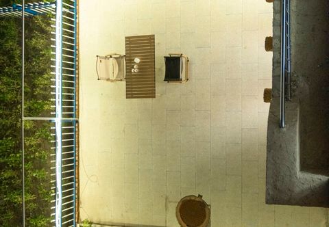 Others qianyuanminsu