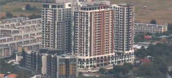 기타 2 Near Airport K Avenue by Mi Family Room