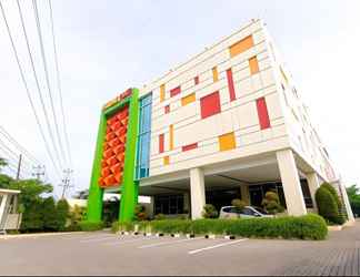 Khác 2 Front One Hotel Purwodadi