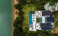 Lainnya 2 Casawiki Super Luxurious 12 Bedroom Pool Private Beach Butler Villa