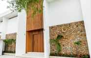 Others 2 5House:A luxury beachfront villa on Samui