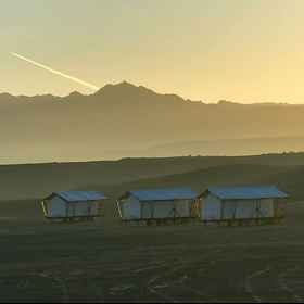 Hotel Exterior1Dunhuang Oasis Luxury Camp,阿克塞哈萨克族自治县飯店