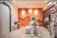 อื่นๆ Space Station Hostel