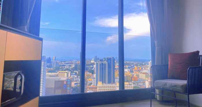 อื่นๆ EDGE Central Pattaya Vip Condo