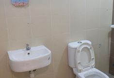 Others 4 Aliff Avenue 0905 Same Row Capital City Mall by Natol