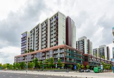 Others 2 Metropole Luxury Riverside Apartment