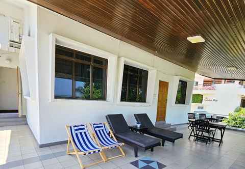 Others Little Heaven by Sky Hive, A Beach Front Bungalow