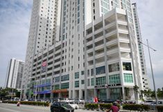 Others 3 Straits Garden Deluxe Hotel Suites