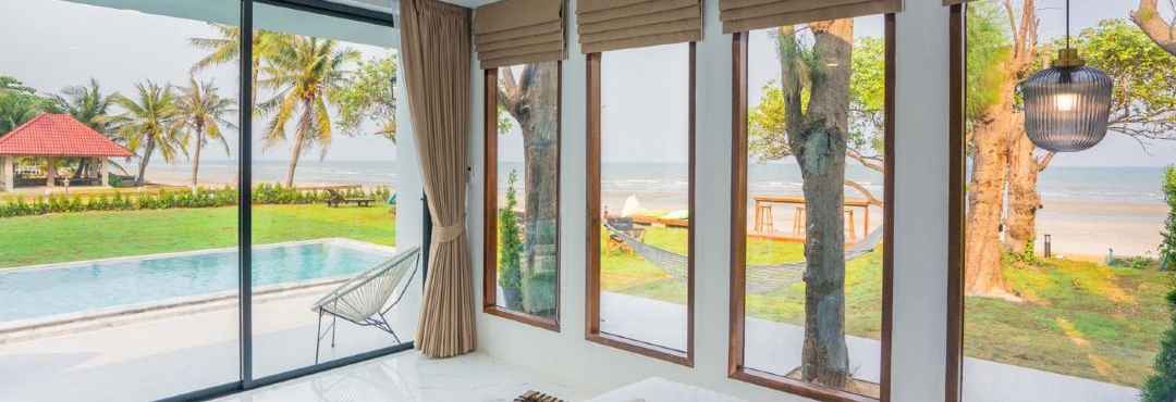 อื่นๆ Beachfront Contemporary Villa