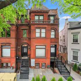 Logo 1 Luxury Historic Townhome in the Heart of DC, 伦威克画廊 酒店